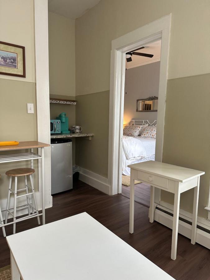 The Belvedere B&B Charlevoix Bagian luar foto