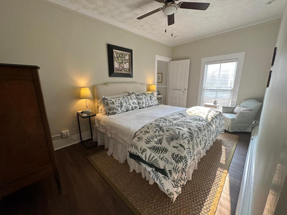 The Belvedere B&B Charlevoix Bagian luar foto